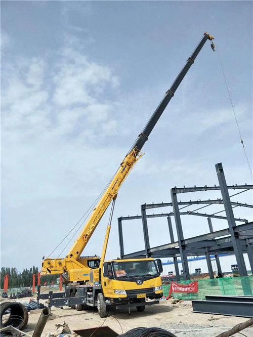 裕安区超高层建筑钢结构吊装案例
